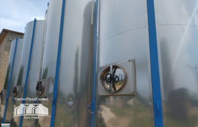 Oil storage